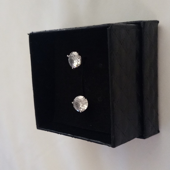 925 Sterling Silver Cubic Zirconia Stud Earrings - Brand New - Picture 3 of 4